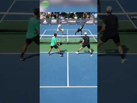 HANDS BATTLE 🏹 #shorts #youtubeshorts