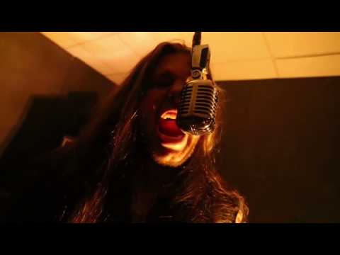 Florence Black - Smoke (Official Video)