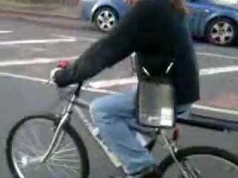 JUSTIN BIEBER RIDING BIKE