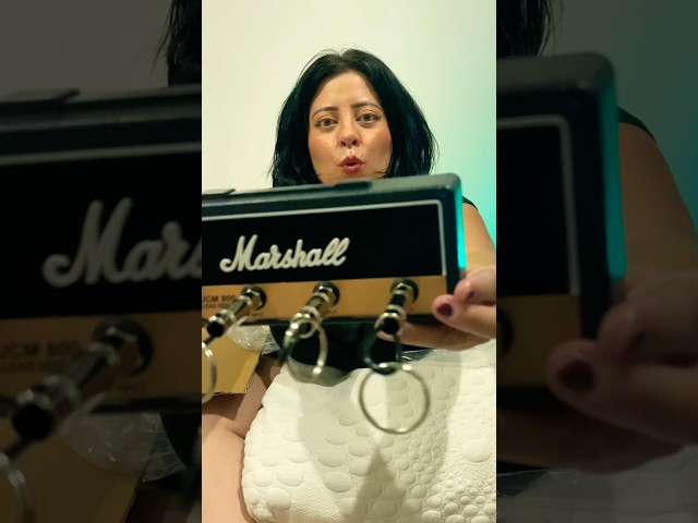Vídeo relacionado con Marshall - Llavero de pared para llave (2.0, JCM800, con 4 llaveros, llavero, soporte para llave, montaje en casa, color negro