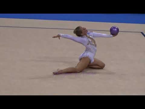 Emilie HOLTE (NOR) ball - 2015 Stuttgart worlds Qualifs