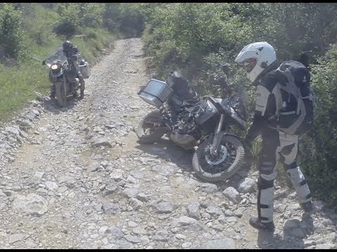 Auf zwei Rädern durch Albaniens Berge (2 Tage Theth zu Land (und aus der Luft mit DJI Mavic Pro))