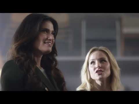 Idina Menzel & Kristen Bell's American Express Ad