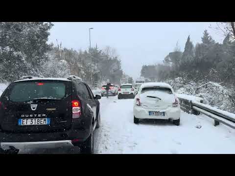 Firenze via Bolognese nevicata dell’ Epifania 2026 