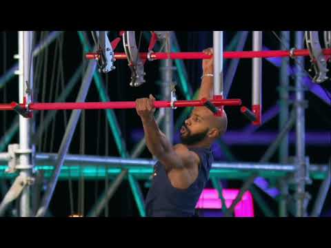Evan Andrews' Shocking Stage 2 Fail - American Ninja Warrior 2023