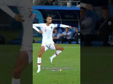 La nouvelle technique de CR7 pour tirer les coups francs #CR7 #technique