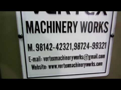 Computerized collar knitting machine