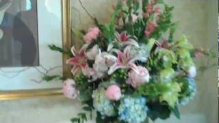 preview picture of video 'Springfield Country Club Wedding Flowers'