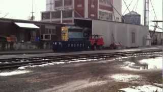 preview picture of video 'CSX Troy Industrial Track, Troy, NY 12/9/11'