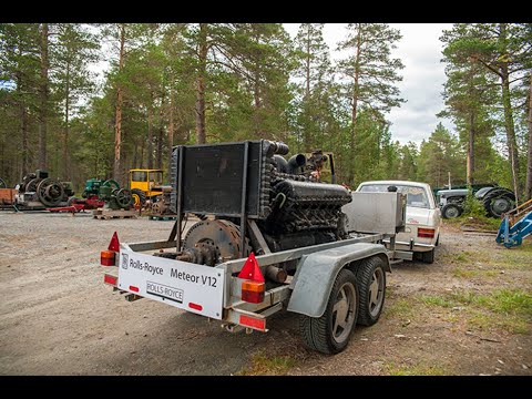 rolls royce meteor v12