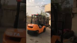 بيع رافعة شوكية ديزل Toyota FD30 - صورة 4 | Machineryline DZ رافعة شوكية ديزل Toyota FD30 | صورة 4 - Machineryline