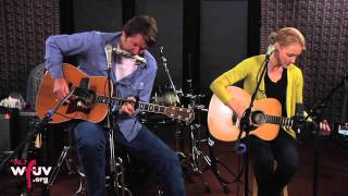 Kelly Willis & Bruce Robison -  "Long Way Home" (Live at WFUV)