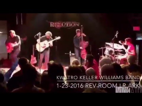 Keller Williams trippy Kwahtro 1-25-2016 clip, Gibb Droll guitar, crowd dancing into it