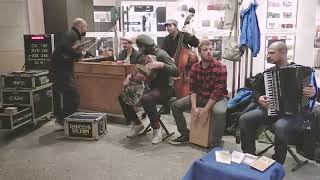 Amazing Street Performers singing stunning covers and great original music on piano on a violin.