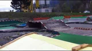 preview picture of video 'RCCV Water Slide Hump Test mit Agama.avi'