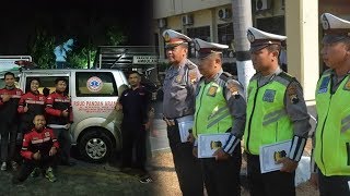 Viral, 4 Anggota Polisi Hentikan Iring-iringan Presiden demi Utamakan Ambulans yang Bawa Pasien