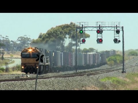 Long Pacific National Freight Train - PoathTV Australian Railways, Railroads & Trains