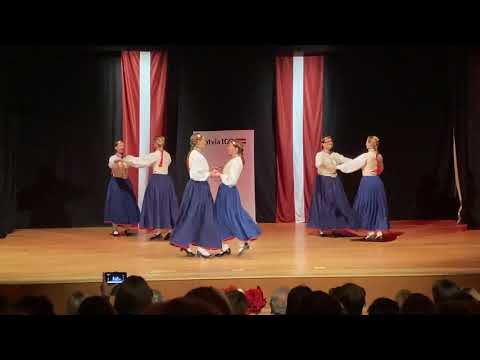 Saule brida rudzu lauku, deju kopa “Salinieki”