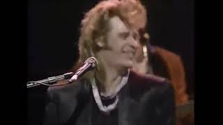 Daryl Hall &amp; John Oates You Make My Dreams  Live At The Apollo 1985