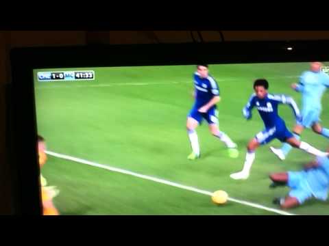 CHELSEA VS MAN CITY LOIC REMY'S GOAL 2015