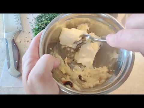 ROASTED GARLIC AND HERB BUTTER RECIPE #roastedgarlicbutter #oliveoil #compoundbutter