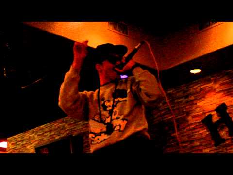 Domi Young @ SD Indie Unplugged