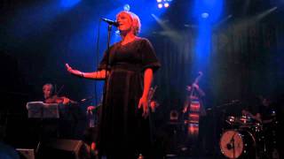 Yona ja Liikkuvat Pilvet - Vedenpaisumuslaulu @ Tavastia, Helsinki 14.9.2011