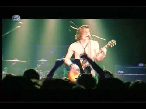 The Libertines including Pete Live in Japan 2003 (Part 1 of 2)