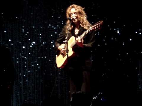 ANA CAROLINA EM GUARULHOS - EU COMI A MADONA