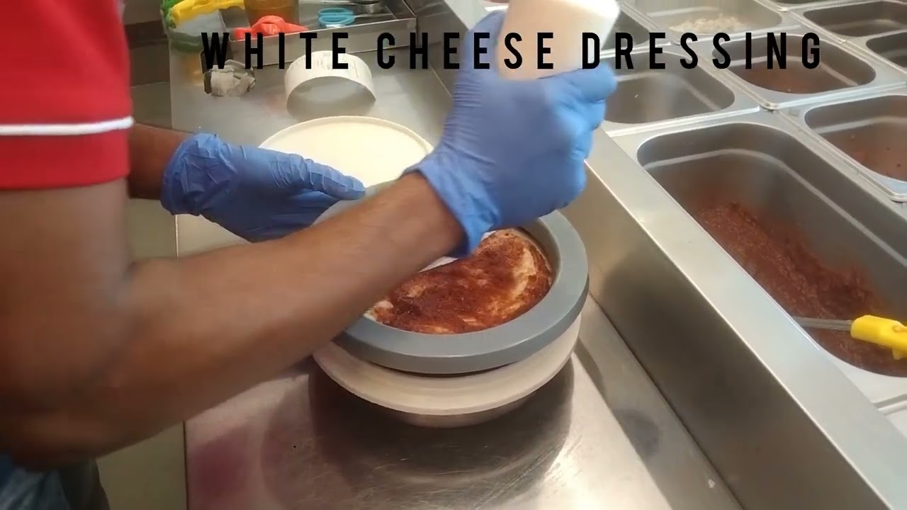 How to make pizza M- onion capsicum 🍕(pizza hut) 🤤