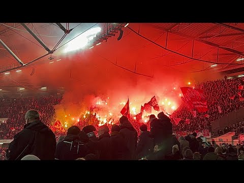 Krasser FCK-Support - Hannover 96 vs. 1. FC Kaiserslautern, 2. Bundesliga 22/23, 18. Spieltag