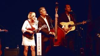 The Precious Jewel - Rhonda Vincent and The Rage Live