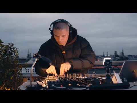 Juno Mamba -  Live from a rooftop in Copenhagen
