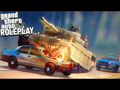 TROLLING THE COPS WITH A TANK - GTA RP