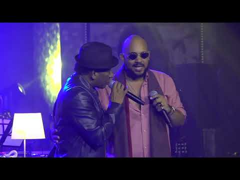 Badir & Felix D'Oleo - Me Falta Todo (En Vivo Hard Rock Cafe S.D.)