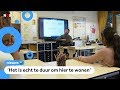 Meester Ertugrul rijdt elke dag 2 uur op en neer voor zijn klas