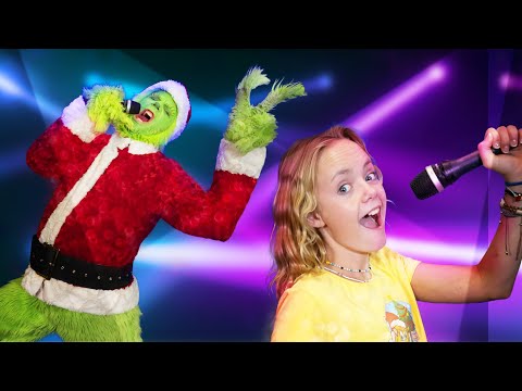 Jazzy vs Grinch! Singing Competition