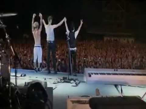 Placebo documentary - A New Tomorrow (Asia tour 2009) Part 2