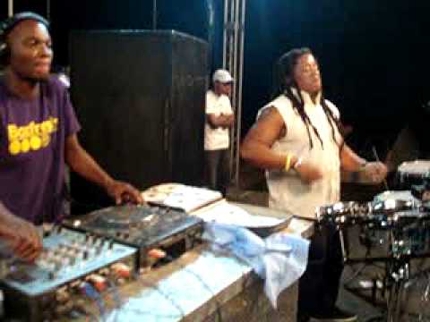 DJ FRESCA wt KILLA MFARA @ BEACH PARTY