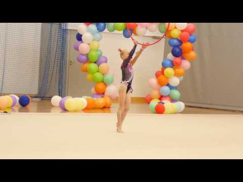 Adriana Isabel Indus - Hoop - 2009 - I LOVE R.G. - 25.02.2017 - GC Elegance