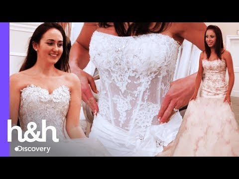download lagu mp3 mp4 Divinity Novias, download lagu Divinity Novias gratis, unduh video klip Divinity Novias