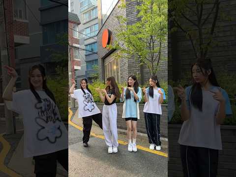 We did a lot of takes because of timing of jump #모아 #MOA  #영서 #YOUNGSEO #원희 #WONHEE #정은 #JEONGEUN