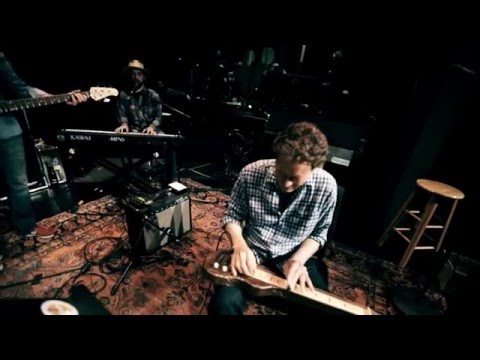 Jackie Greene - Shaken (eTown webisode #972)