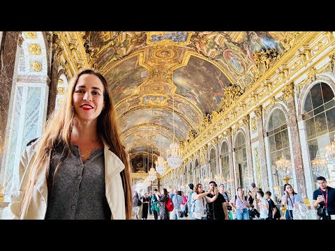 Do the French bathe? This is what the Palace of Versailles looks like inside.