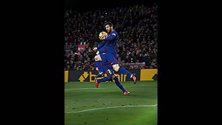 The GOAT’s Smooth Movements 🔥 🐐 #football #messi #edit #viralvideo