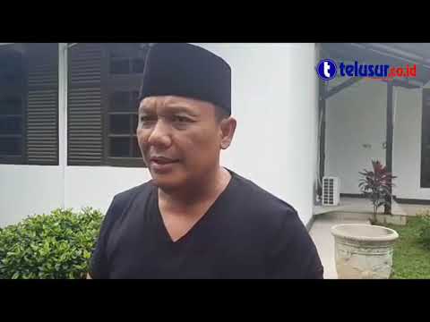 Cegah Corona, Bupati Karawang Mengisolasi Diri