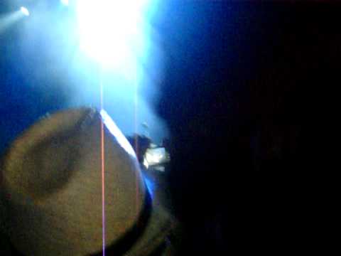 Paramore @Optimus Alive'11 - Emergency