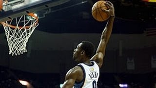 Tony Allen Explodes for the One-Handed Jam