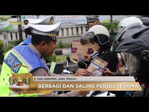 POLRES KEBUMEN BAGIKAN TAKJIL KEPADA PENGGUNA JALAN DI TUGU LAWET