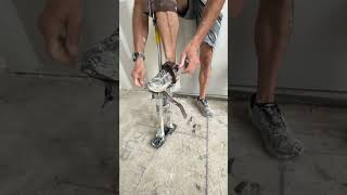 Download lagu How to get up on stilts with Norbert #simcoedrywall #stilts #construction #diy #howto mp3